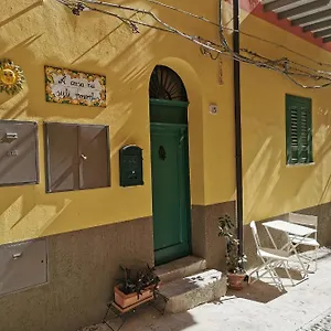 https://a-casa-la-rue-nascente.sicilyhotelsitaly.net