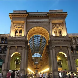 Appartement Gardone - Ampio Con 2 Da Letto - Comodo Per Duomo! Milan